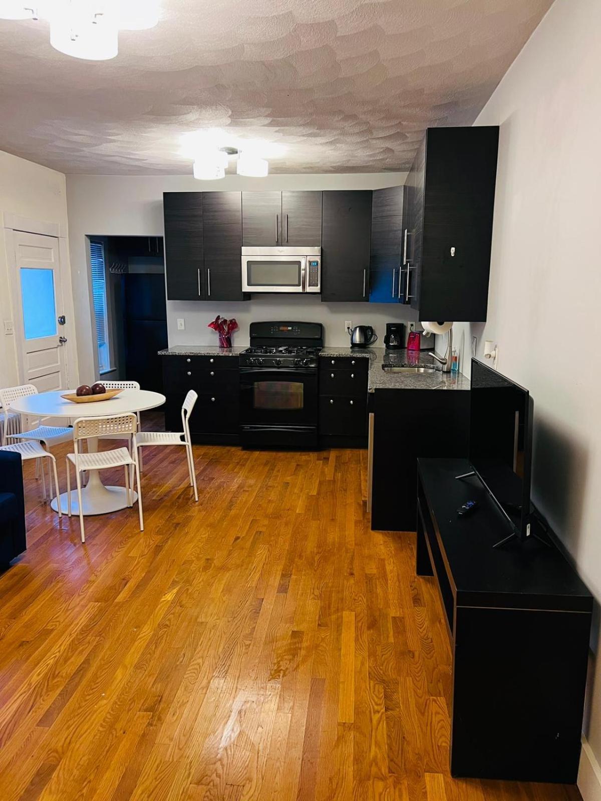 Renovated, 10 Min From The City 波士顿 外观 照片